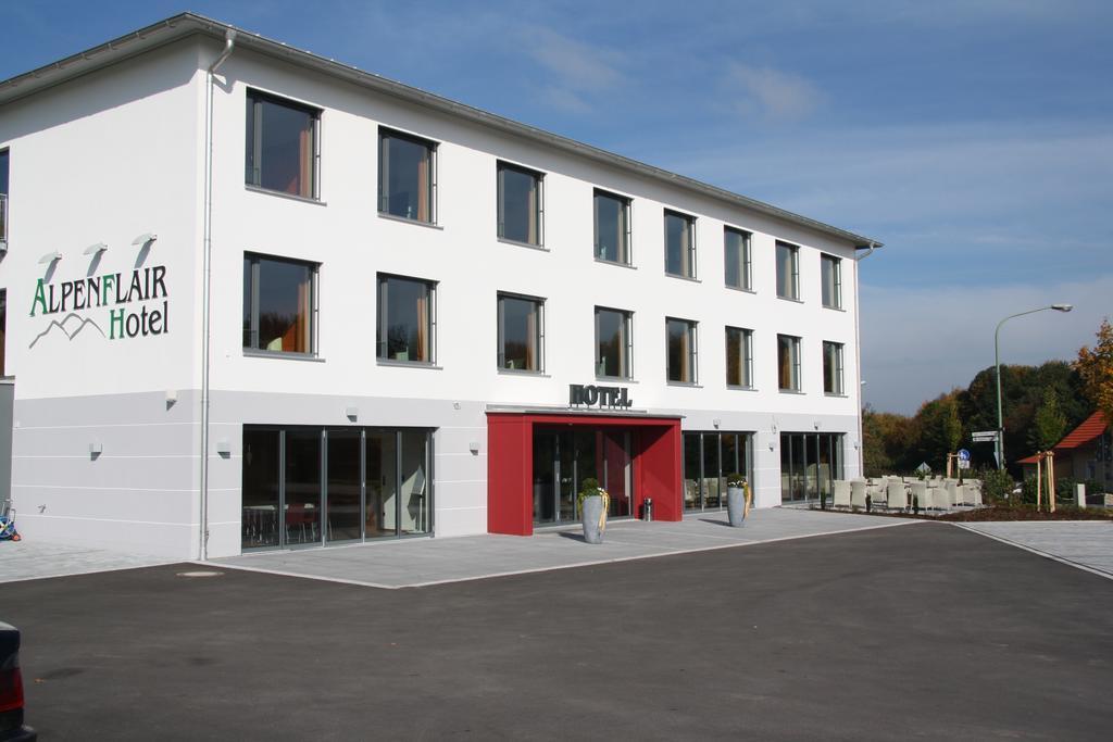 Alpenflair Hotel Бухлое Екстериор снимка