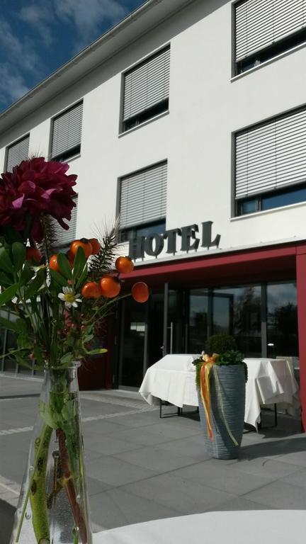 Alpenflair Hotel Бухлое Екстериор снимка
